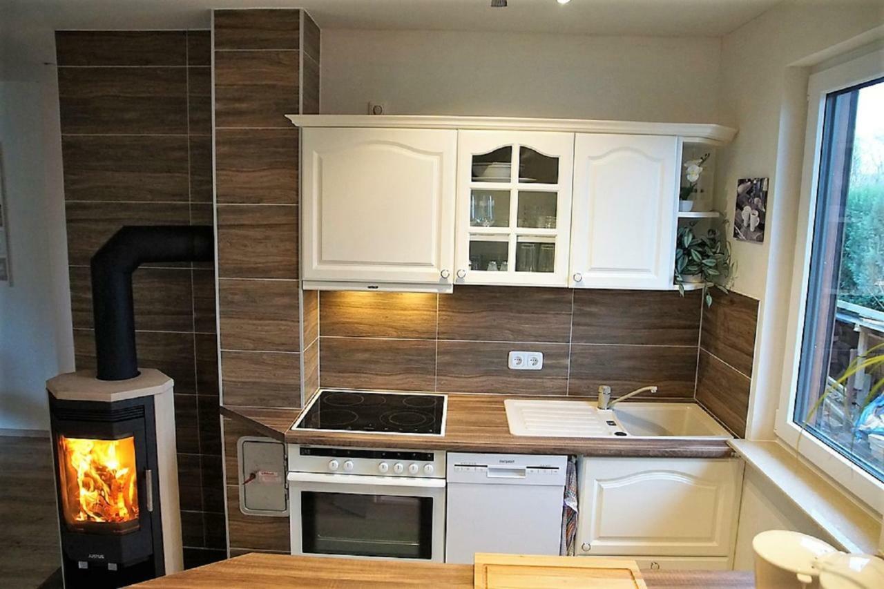 Ferienhaus Chrissy Loissin المظهر الخارجي الصورة